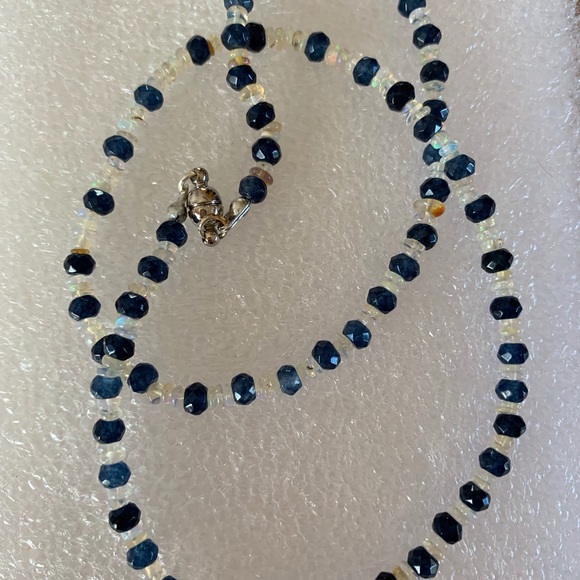 Kyanite And Fire Opals Necklace & earrings - Picture 4 of 8